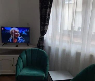 Garsoniera cocheta cu gradina in Centrul Istoric - Photo 2