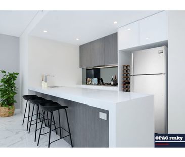 MODERN LUXURY APARTMENT - Photo 2