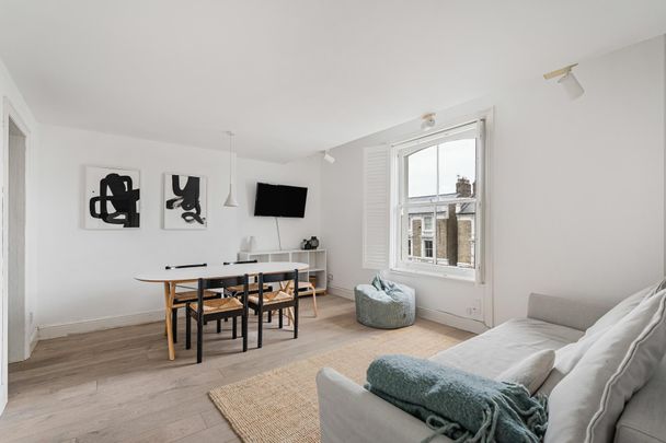 Oxford Gardens - Photo 1