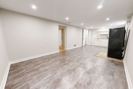 For Lease - 73 Gort Avenue Unit# B, Toronto, Ontario - Photo 3