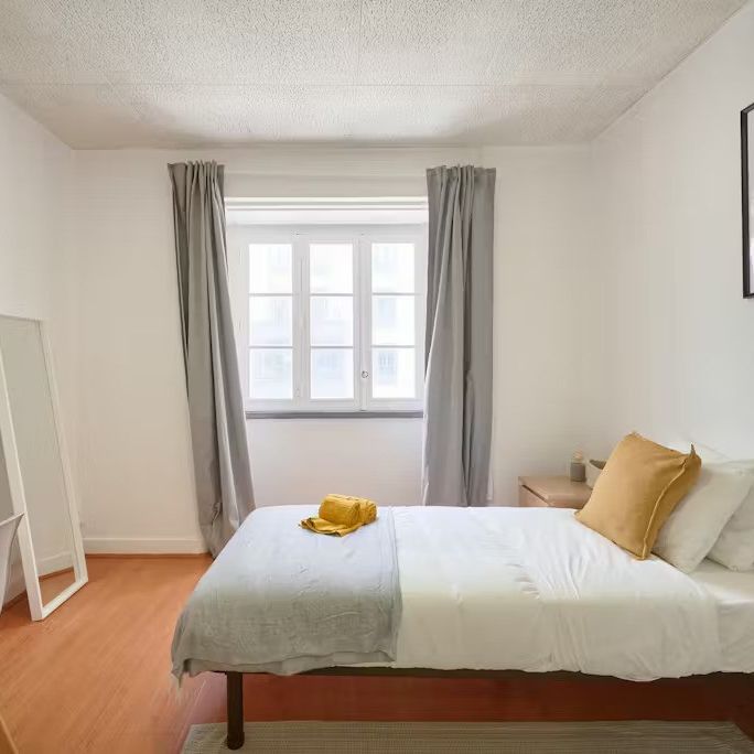 Rua Alexandre Herculano, Lisbon, Lisbon 1150-005 - Photo 1