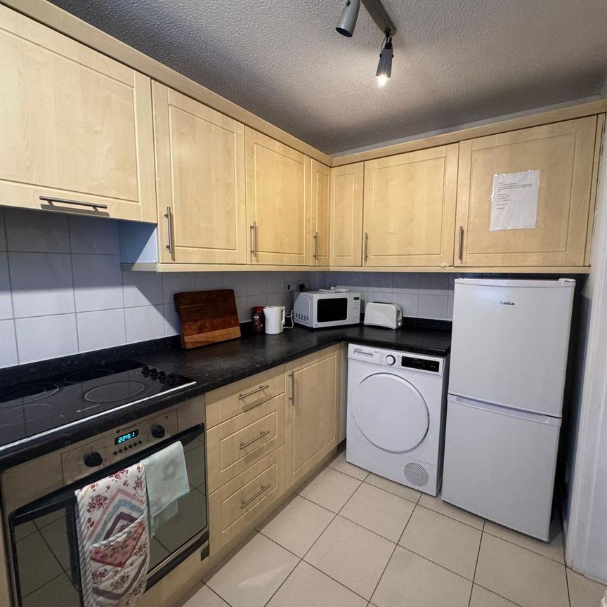 1 bedroom property to rent - Photo 1