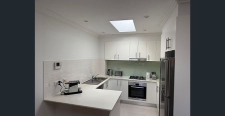 Spacious 2-Bedroom 2- Bath Apartment in Prime Dee Why Location - Photo 5