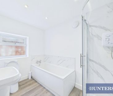 1 bedroom Flat To Let - Photo 3