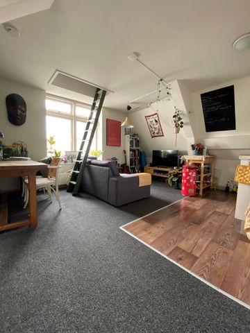 Per direct beschikbaar voor studenten: appartement met vide aan de Voorstraat, Utrecht centrum - Foto 2
