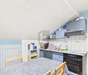 VERY CHARMING AND WELL-MAINTAINED ON TWO LEVELS - Photo 4