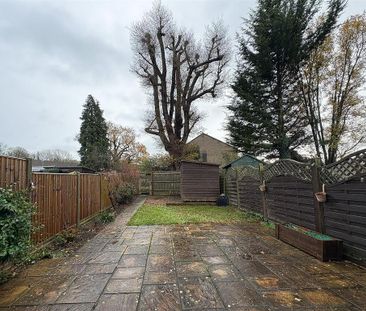 3 bedroom terraced house to rent - Photo 6