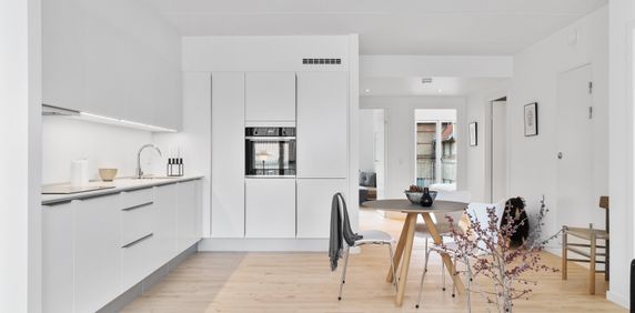 3 vær med altan og skøn beliggenhed - Photo 2