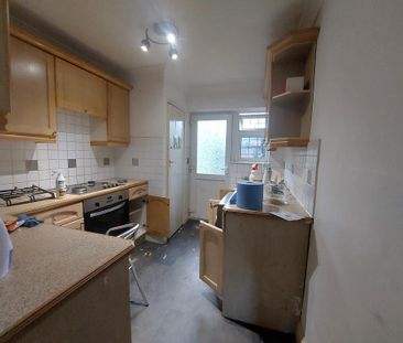 2 bedroom maisonette to rent - Photo 5