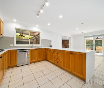 Beautiful 4 Bedroom Ensuite Family Home in Jerrabomberra - Photo 1