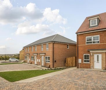 4 Bedroom House - Semi-Detached - Photo 2