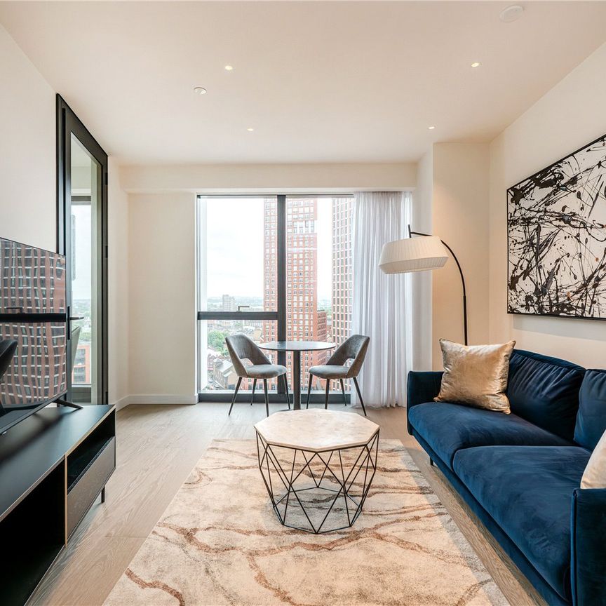 Modern One-Bedroom Apartment – River Park Tower, Nine Elms - Photo 1