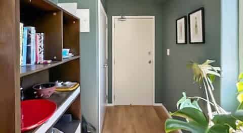 Modern apartment living in the heart of Kingsland! - Photo 1