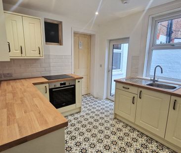 Priory Road - Photo 4