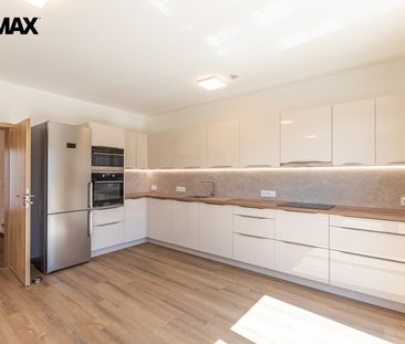 Pronájem domu 107 m² s pozemkem 124 m² - Photo 3