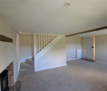 A lovely, newly refurbished 3 bed property in Cheriton offering 3 b... - Photo 4