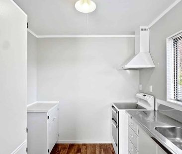 WHANGANUI EAST - 2 BEDROOMS - Photo 2