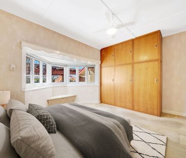 2 Bedroom Home with Stunning Harbour Views - Photo 2