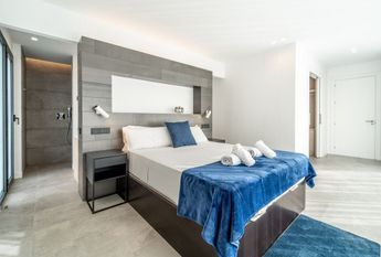 Benalmádena, Andalusia 29630