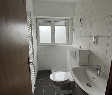 Modernisierte 3 Zimmer-Wohnung mitten in Rüsselsheim! - Photo 1