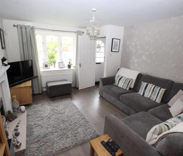 3 bedroom semi-detached house to rent - Photo 2