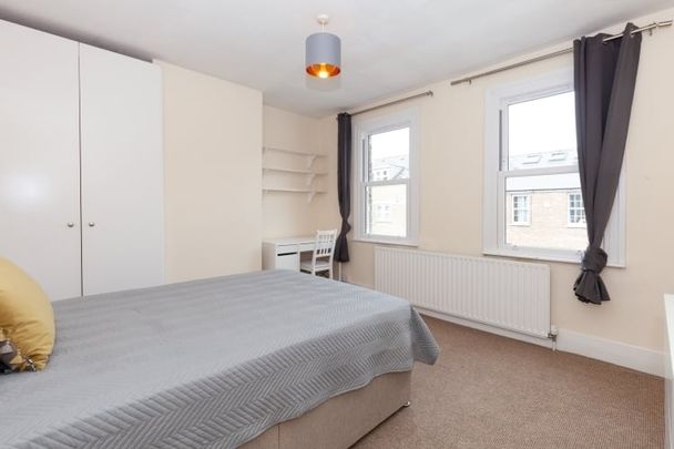 St Mary's Road, East Oxford - Photo 1