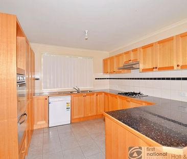 63 Storey Drive, Pakenham - Photo 4