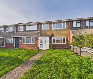 3 bedroom House in Welbeck Road, Maidenhead - Photo 3