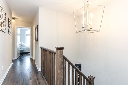 Beautiful End Unit Townhome - Photo 3