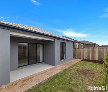 15 Cassinia Circuit, Tarneit, VIC 3029 - Photo 3