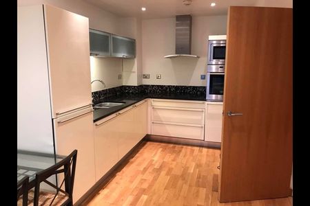 2 Bed Flat, Millharbour, E14 - Photo 4
