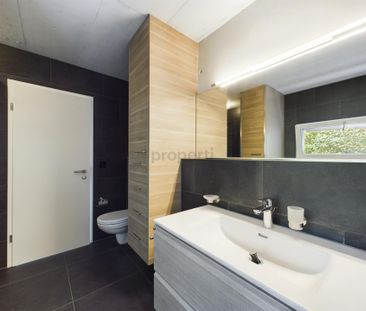 Modernes 5.5-Zimmer-Reihenhaus mit Keller, Pieterlen - Photo 2