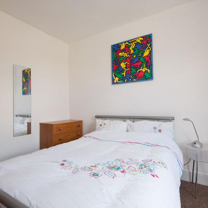1 bedroom in a house share to rent - Photo 1
