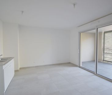 Location Appartement 2 pièces 45m² FREJUS 83600 - Photo 4