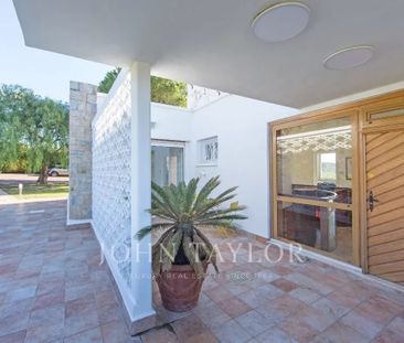 Maison à louer Cagnes Sur Mer, Cote d'Azur, France8 500 EUR / Mois - Photo 1
