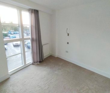 Station Parade, LETCHWORTH GARDEN CITY - Photo 1