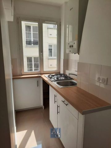 Location Appartement 2 pièces 50m² PARIS 16ème - Photo 4