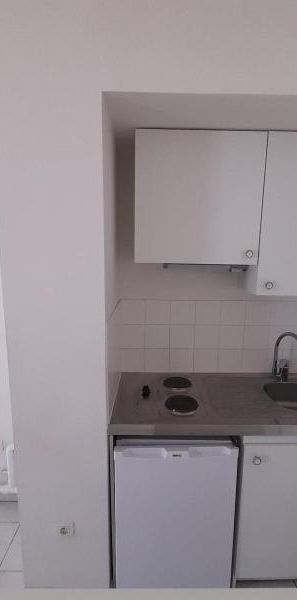 Location Appartement 1 pièce 30m² JOUE LES TOURS 37300 - Photo 1