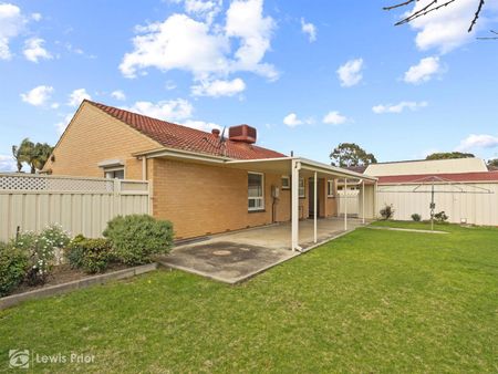 Charming Neat & Tidy Solid Brick Home - Photo 5