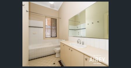 STYLISH SUBI - Photo 4