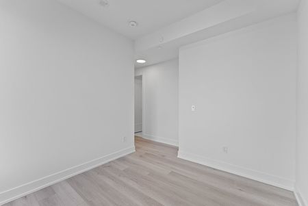 For Lease - 60 Central park roadway N/A Unit# 813, Toronto, Ontario - Photo 5