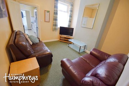 4 bedroom terraced house to rent - Photo 2