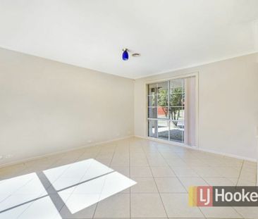 77 Strathaird Drive, Narre Warren South VIC - Photo 4