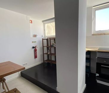 Rooms for rent in 7-bedroom apartment in Penha De França - Photo 6