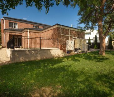 Charming 5-Bedroom Home in the Heart of Yarralumla - Photo 6