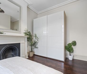 Chippendale - Photo 6