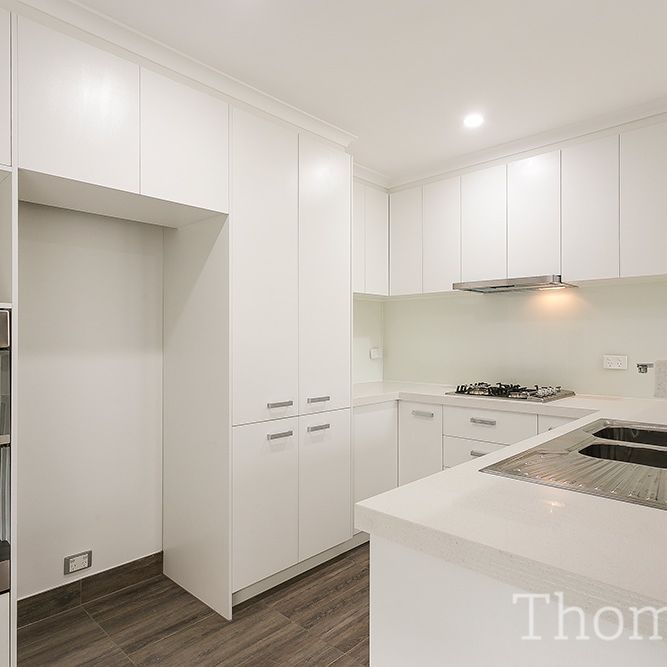 10/59-61 Ormond Esplanade ELWOOD - Photo 1