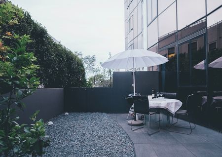 Stylish One-Bedroom Apartment with Oversized Terrace in Prime South Yarra Location - Photo 3