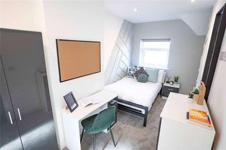 Battery Hill, Winchester, Hampshire, SO22 - Photo 3