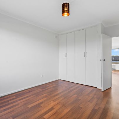 Renovated 2-Bedroom Apartment in Prime Cheltenham Location - Modern Comfort & Convenience! - Photo 1